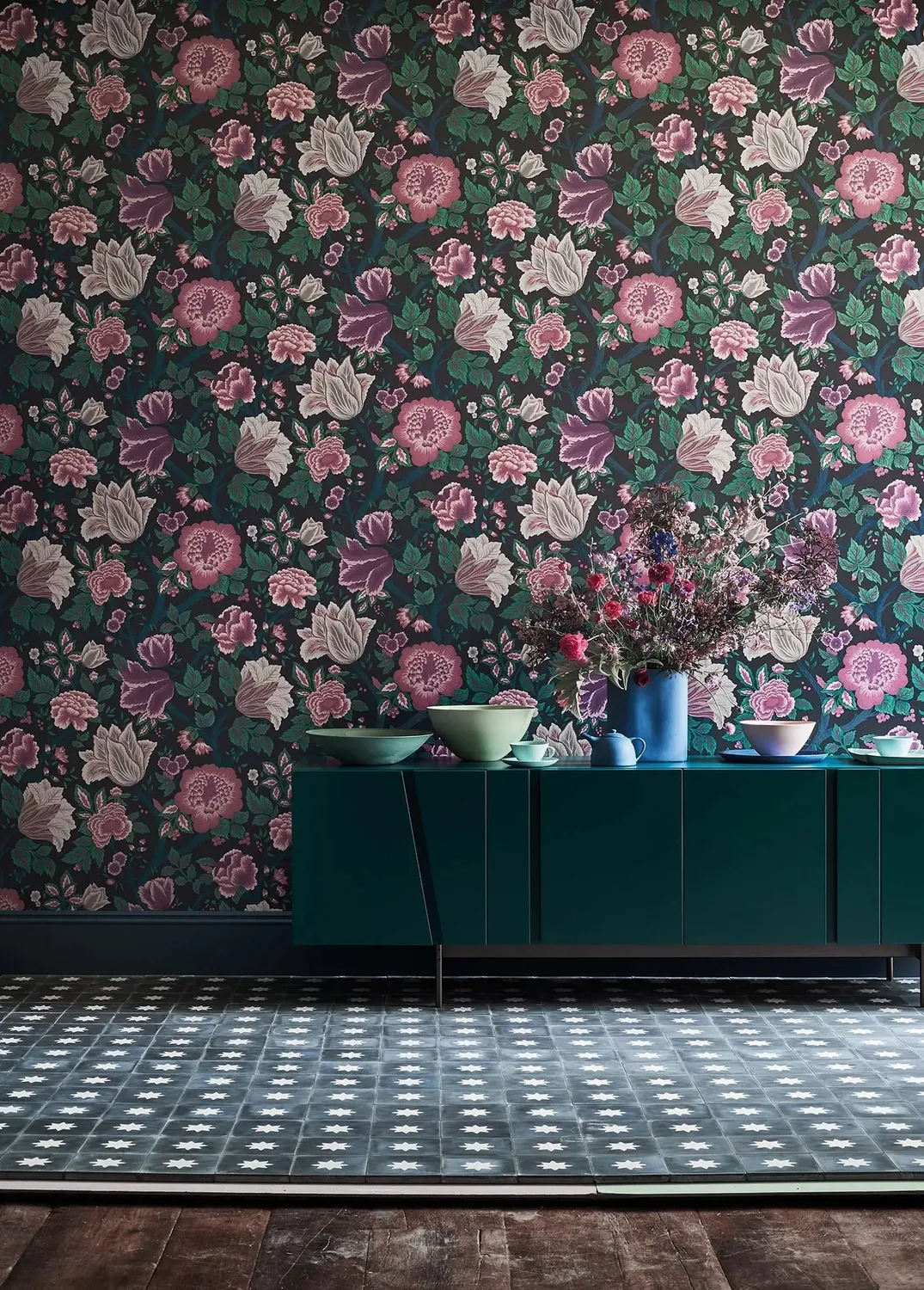 Cole & Son Midsummer Bloom Tapete Blütenranke