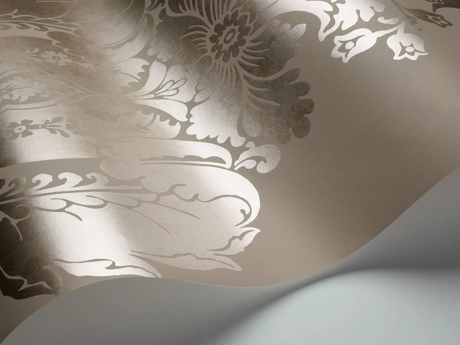 Cole & Son Albemarle Baudelaire Tapetenmuster Metallic-Damast