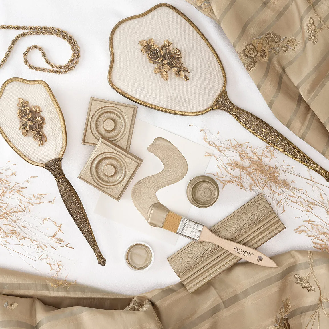 Fusion Mineral Paint Vintage Gold Metallicfarbe Altgold