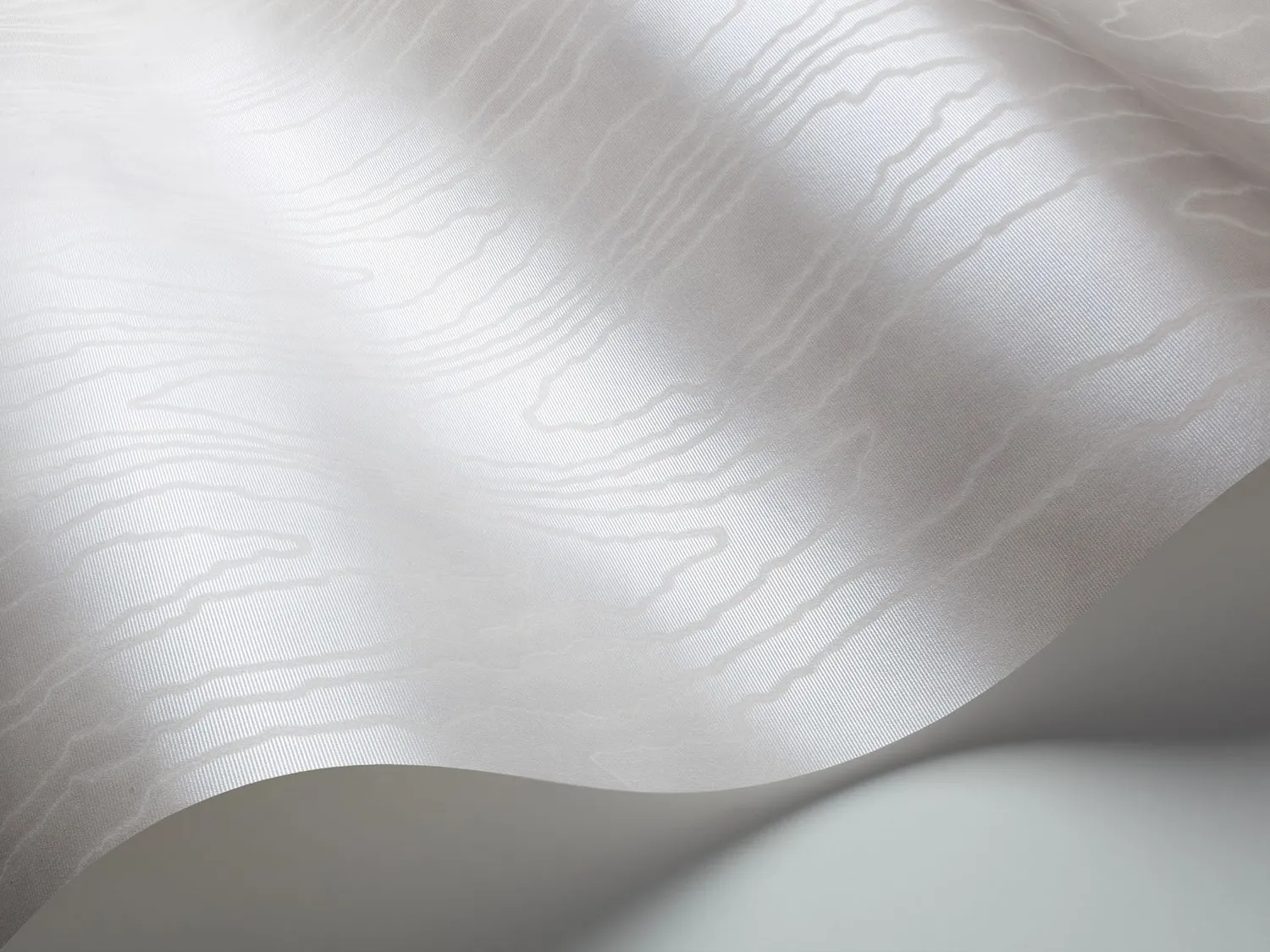 Cole & Son Watered Silk Tapete Seidenglanz