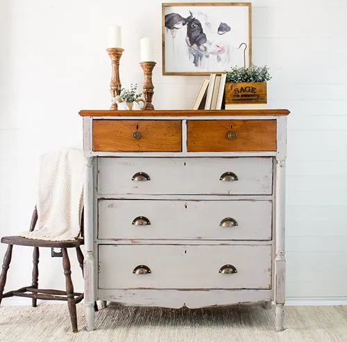 Homestead House Cathedral Taupe Milchfarbe beige
