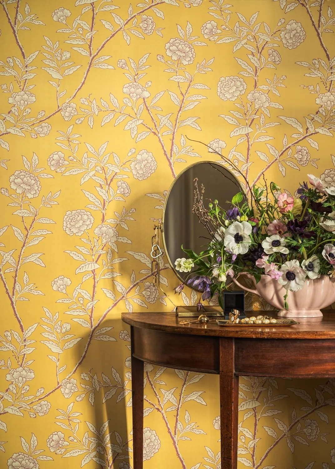 Cole & Son Roseberry Tapetenmuster Blütenranke