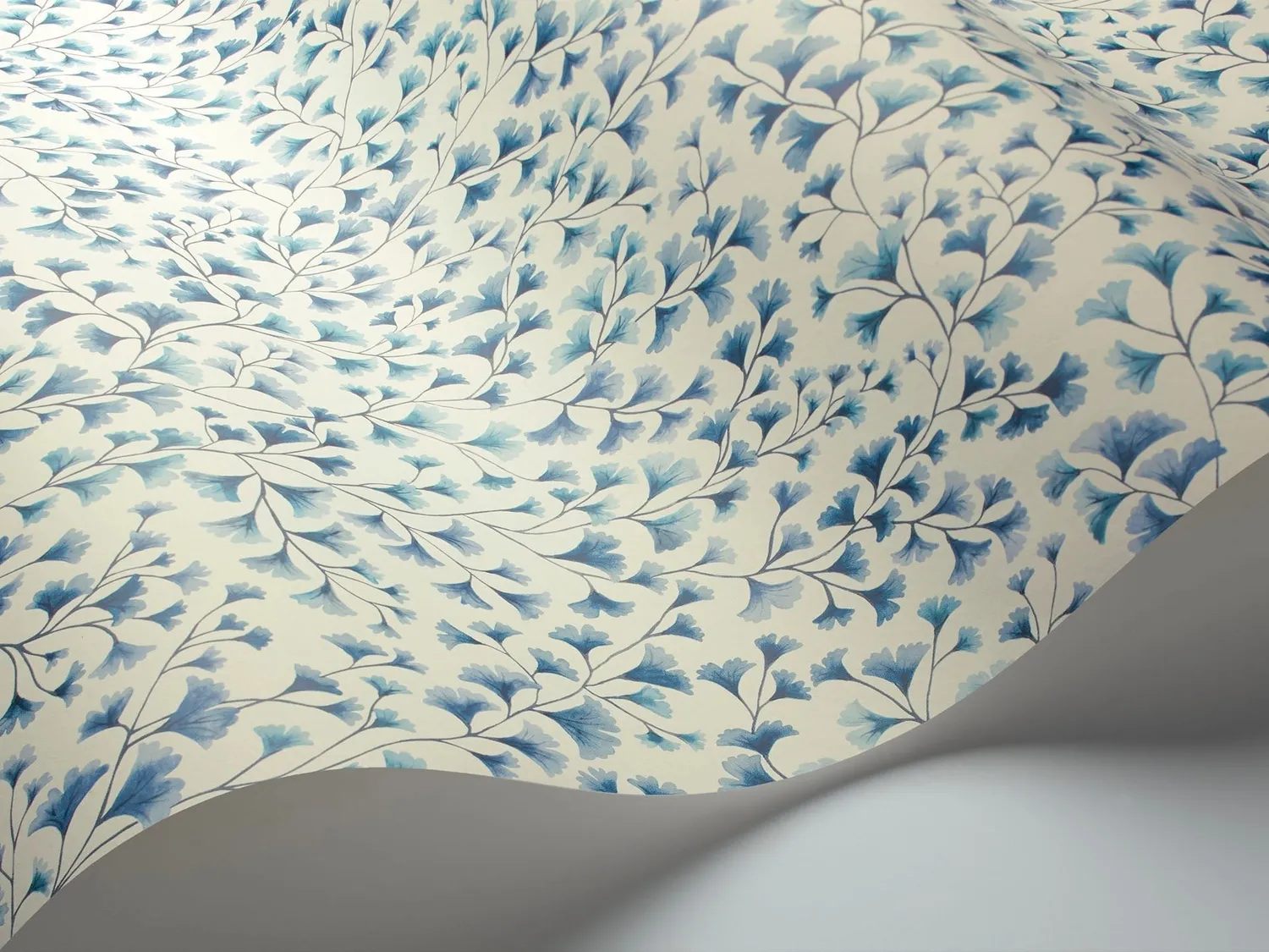 Cole & Son Maidenhair Tapete Ginkgo Aquarell