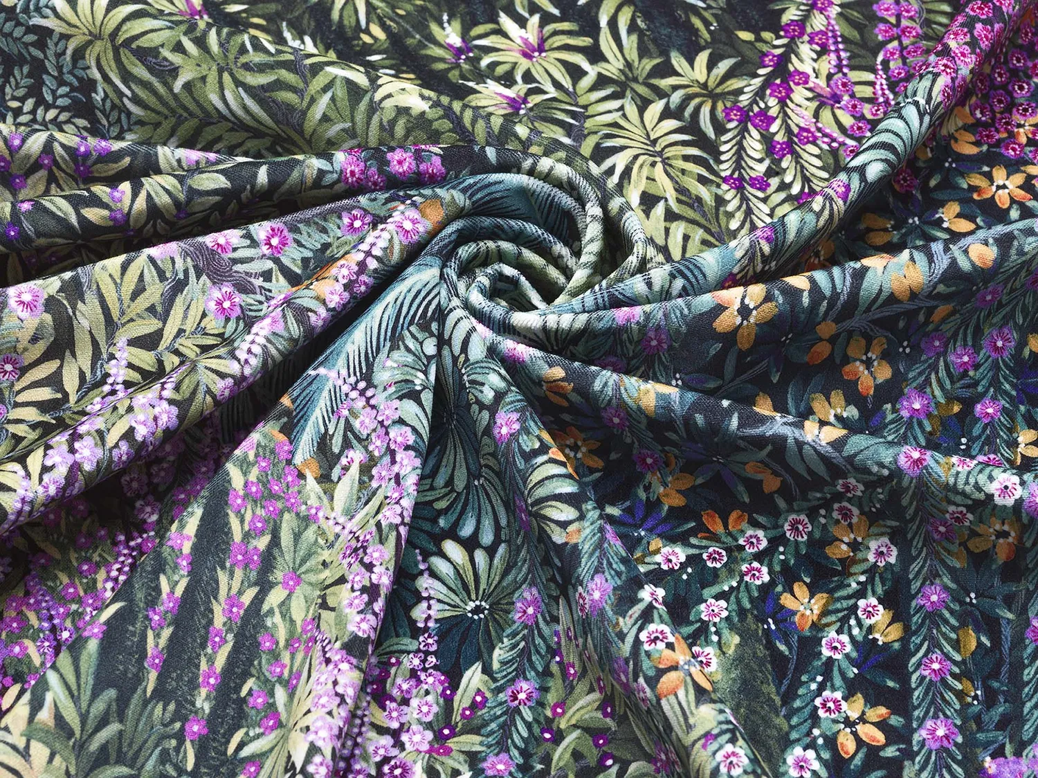 Cole&Son Cascade Velvet Tapete